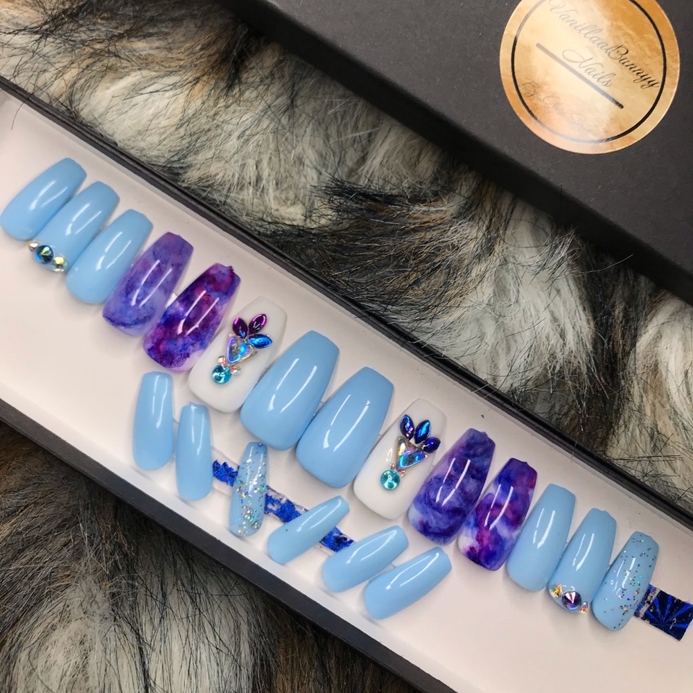 Press On Nails 💙🛍